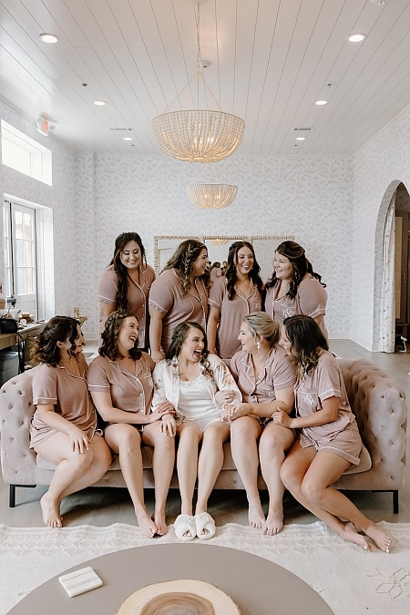 Bridal Party Photo Shoot Ideas
