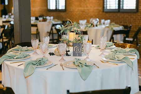 Elegant Spring Wedding Decor