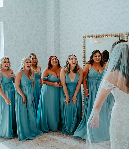FirstLookwithBridesmaids